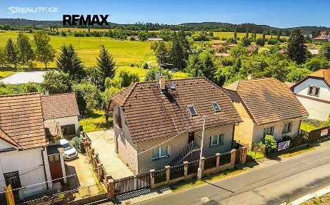 Prodej vícegeneračního domu 280 m², pozemek 126 m²