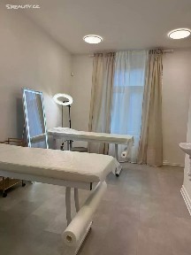 Pronájem obchodního prostoru 57 m² Trakční, Praha - Vysočany