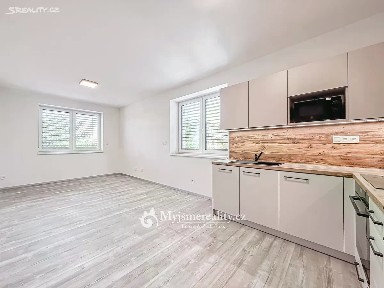 Pronájem bytu 2+kk 48 m² Vančurova, Znojmo