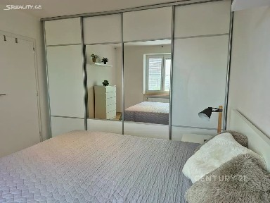 Pronájem bytu 2+kk 54 m² 28. října, Znojmo