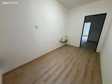 Prodej bytu 3+1 69 m² Pisárecká, Brno