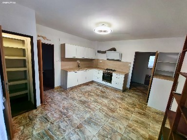 Prodej bytu 2+1 80 m² Havířská, Zastávka