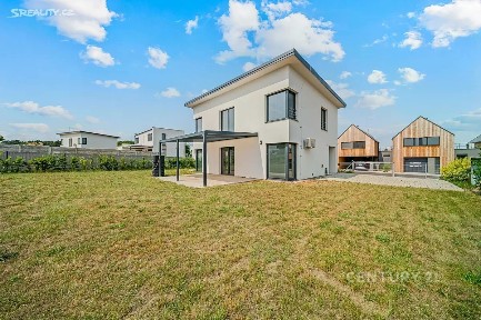 Prodej vícegeneračního domu 131 m², pozemek 1240 m²