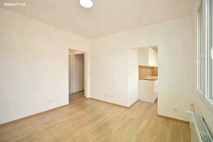 Prodej bytu 3+1 69 m² Lesná