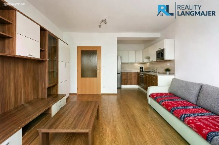 Prodej bytu 2+kk 54 m² Vstupní, Plzeň - Černice