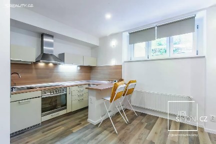 Prodej bytu 2+kk 40 m² Michelská, Praha - Michle