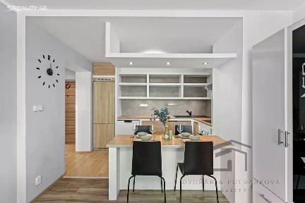 Prodej bytu 1+1 52 m² Bajkonurská, Praha - Háje