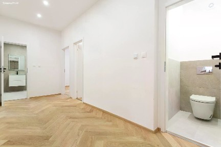 Prodej bytu 3+kk 74 m² Jeseniova, Praha - Žižkov