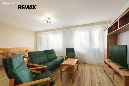 Prodej bytu 3+1 73 m² Za sídlištěm, Praha - Komořany