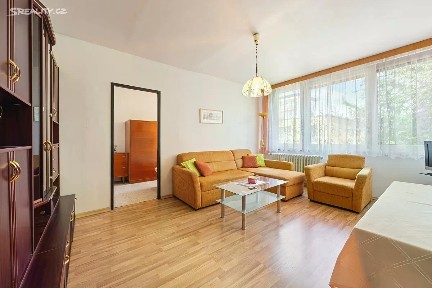 Prodej bytu 3+1 55 m² Novoborská, Praha - Prosek