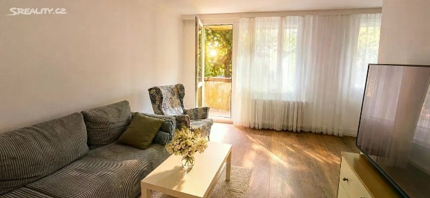 Prodej bytu 3+1 53 m² Českolipská, Praha - Střížkov
