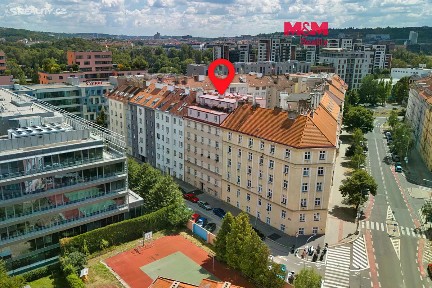 Prodej bytu 1+kk 30 m² U parního mlýna, Praha - Holešovice