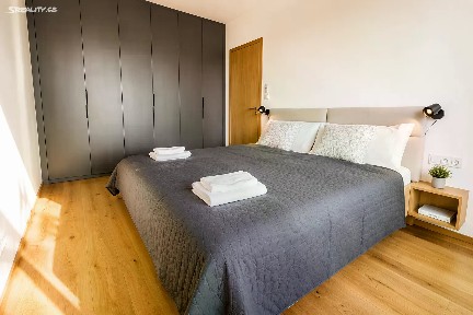 Prodej bytu 2+kk 44 m² Mužíkova, Praha - Nusle