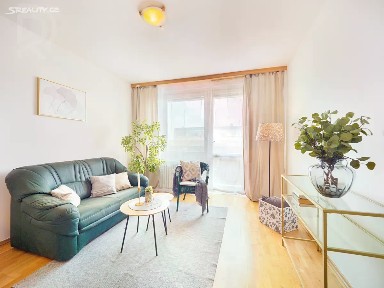 Prodej bytu 2+kk 43 m² Jemnická, Praha - Michle