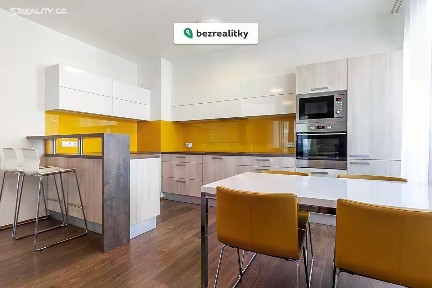 Prodej bytu 2+kk 65 m² Mantovská, Praha - Horní Měcholupy