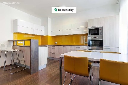 Prodej bytu 2+kk 65 m² Mantovská, Praha - Horní Měcholupy