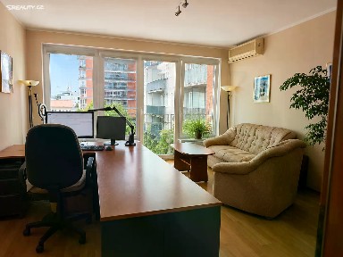 Prodej bytu 2+kk 59 m² Názovská, Praha - Strašnice