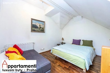 Prodej bytu 2+1 68 m² Ječná, Praha - Nové Město