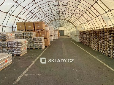 Pronájem skladového prostoru 360 m²
