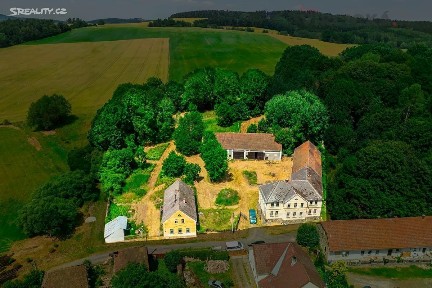 Prodej zemědělské usedlosti 850 m², pozemek 7749 m²