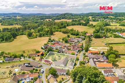 Prodej rodinného domu 95 m², pozemek 2979 m²