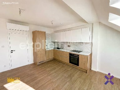Pronájem bytu 3+kk 94 m² Hostovlice