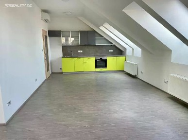 Pronájem bytu 2+kk 49 m² Štítného, Praha - Žižkov