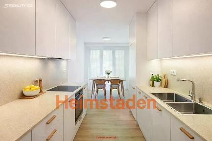 Pronájem bytu 2+1 48 m² Vrbenského, Praha - Holešovice