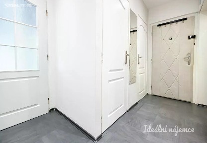 Pronájem bytu 2+kk 44 m² Choceradská, Praha - Záběhlice