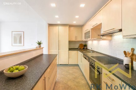 Pronájem bytu 3+kk 97 m² Nad Okrouhlíkem, Praha - Libeň