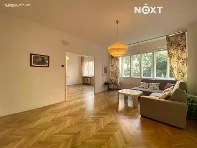 Pronájem bytu 3+1 93 m² Družstevní ochoz, Praha - Nusle