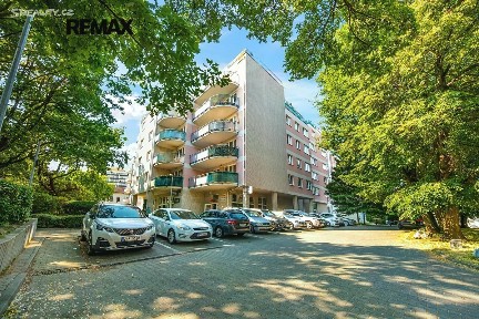 Pronájem bytu 2+kk 43 m² Na hroudě, Praha - Strašnice