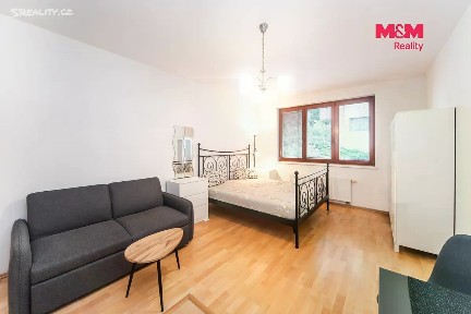 Pronájem bytu 1+kk 31 m² Na Neklance, Praha - Smíchov