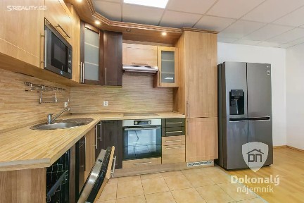 Pronájem bytu 3+kk 79 m² Sicherova, Praha - Kyje