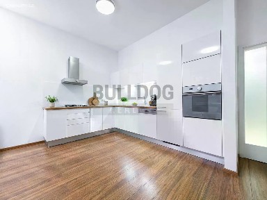 Pronájem bytu 2+kk 71 m² Orlická, Praha - Vinohrady
