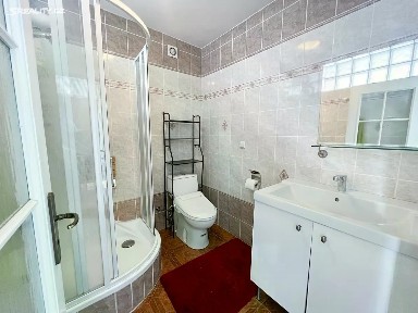 Praha, Praha 8, Troja, Olštýnská
