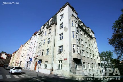 Pronájem bytu 2+1 75 m² Čiklova, Praha - Nusle