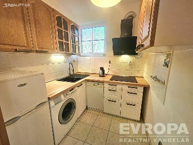 Pronájem bytu 1+1 33 m² Sobětická, Praha - Radotín