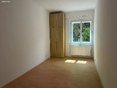 Pronájem bytu 2+kk 44 m² Košická, Praha - Vršovice