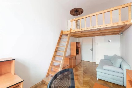 Pronájem bytu 3+1 102 m² Hálkova, Praha - Nové Město