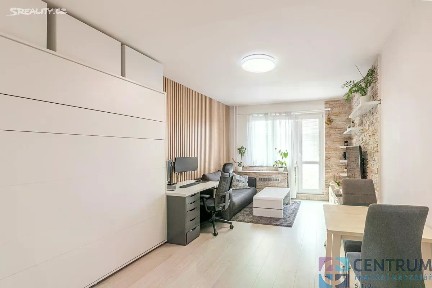 Pronájem bytu 2+1 51 m² Nad vodovodem, Praha - Strašnice