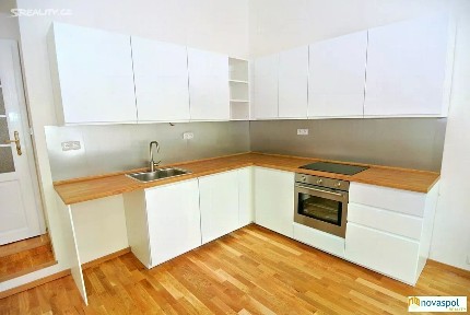Pronájem bytu 2+kk 59 m² Heřmanova, Praha - Holešovice