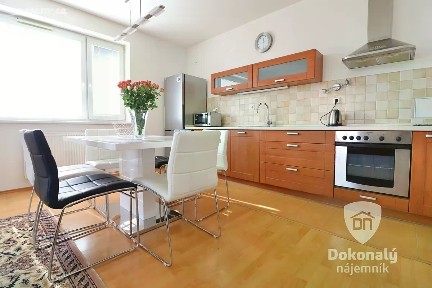 Pronájem bytu 2+kk 64 m²