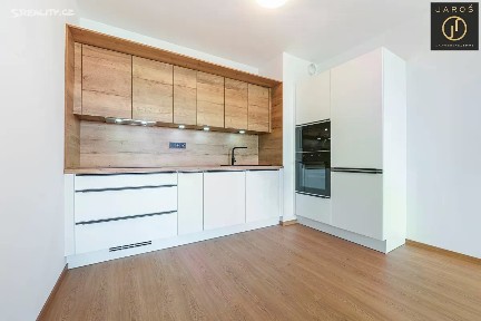 Pronájem bytu 3+kk 90 m² Vyletalova, Praha - Letňany