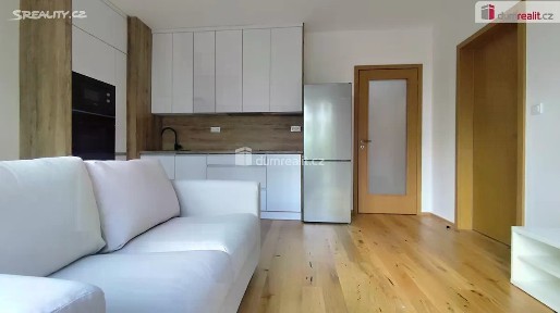 Pronájem bytu 2+kk 44 m² Mužíkova, Praha - Nusle