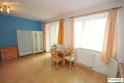 Pronájem bytu 1+kk 37 m² náměstí Přátelství, Praha - Hostivař