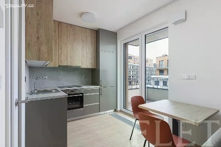 Pronájem bytu 1+kk 31 m² Haenkeho, Praha - Řeporyje