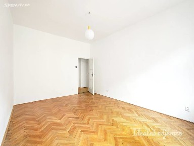 Pronájem bytu 2+kk 44 m² Zelená, Praha - Bubeneč