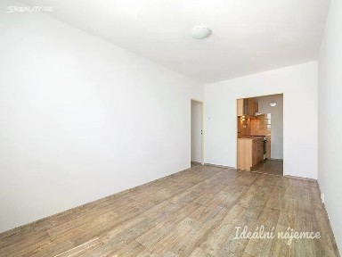 Pronájem bytu 2+kk 42 m² V jezírkách, Praha - Chodov