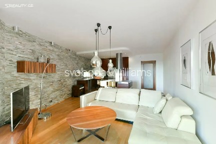 Pronájem bytu 4+kk 107 m² Jeseniova, Praha - Žižkov